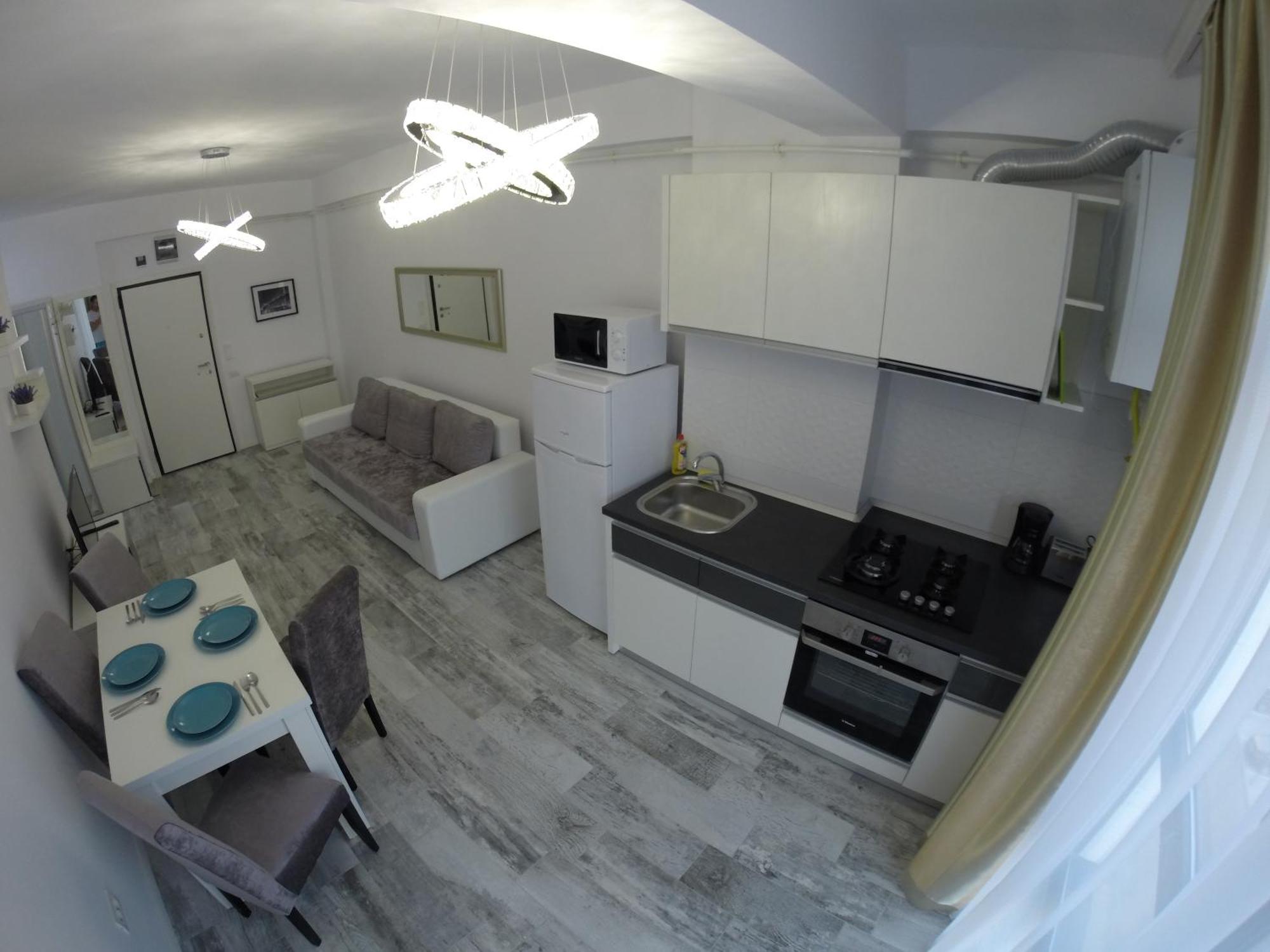 Lotus Nr 9 Sea View Mamaia
